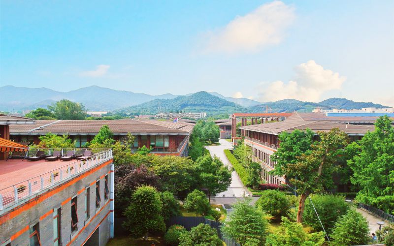 杭州万向职业技术学院