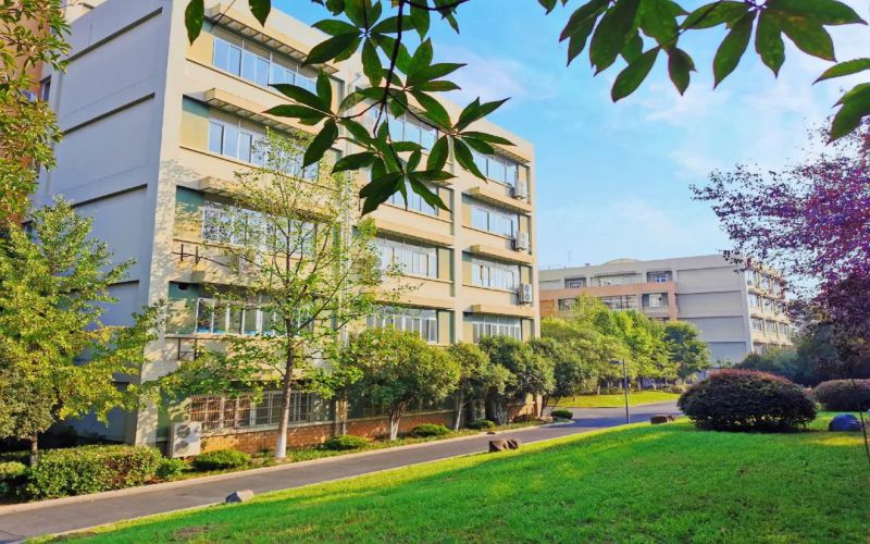 杭州万向职业技术学院