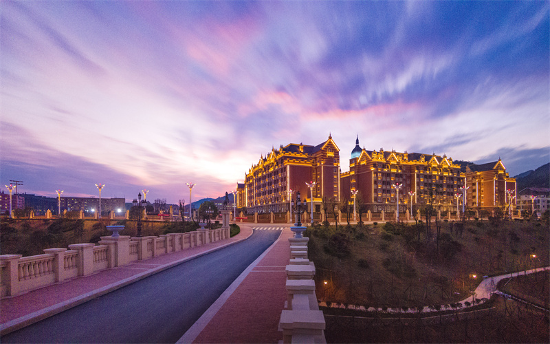 贵州黔南科技学院