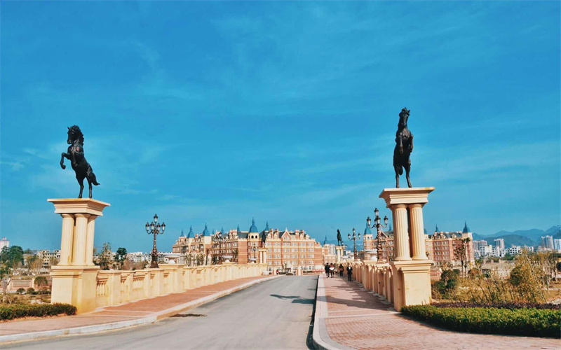 贵州黔南科技学院