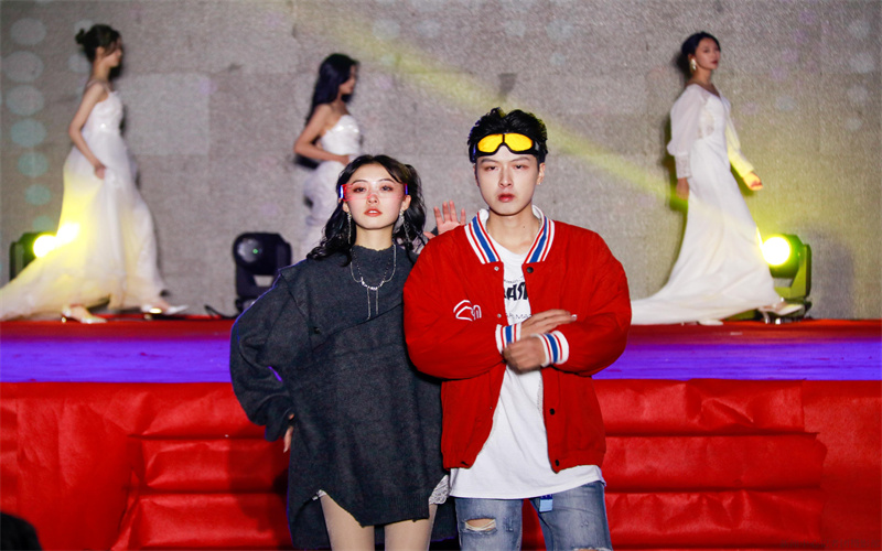 贵州黔南科技学院