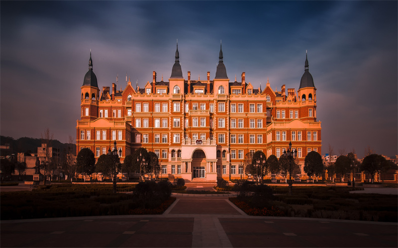 贵州黔南科技学院