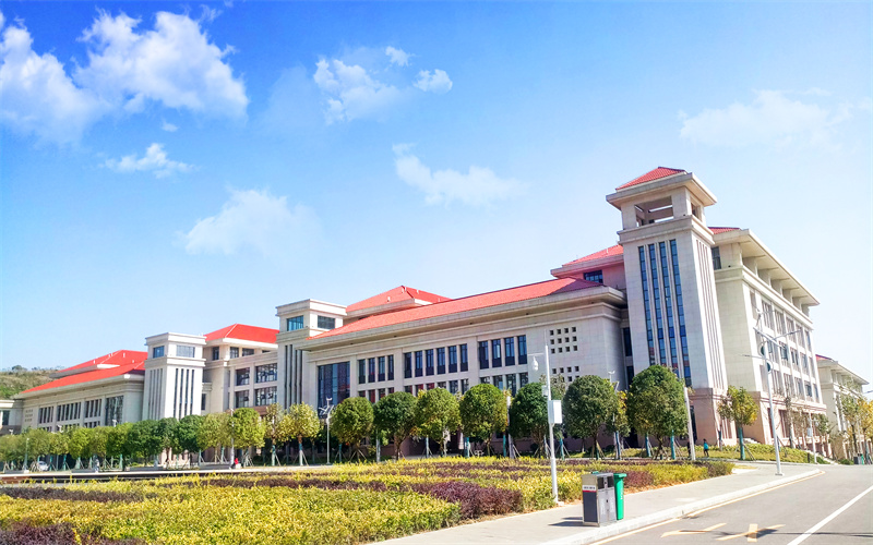 贵州电子科技职业学院