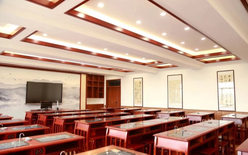 吉林师范大学博达学院