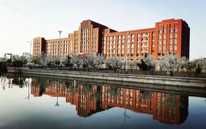 吉林师范大学博达学院