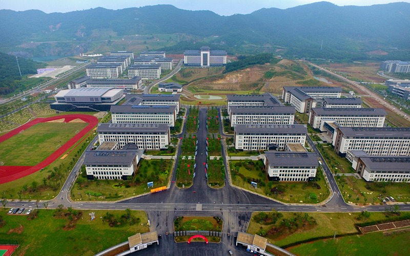 镇江市高等专科学校