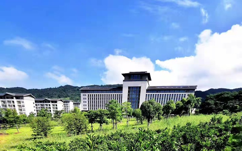 镇江市高等专科学校