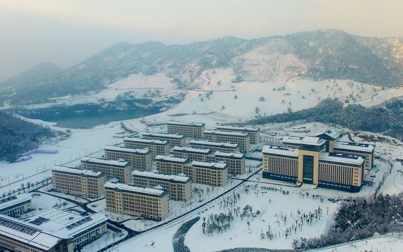 镇江市高等专科学校