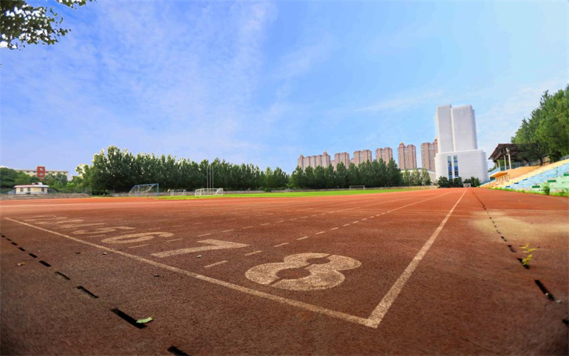 哈尔滨华德学院