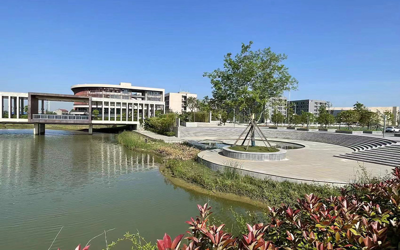 长江艺术工程职业学院