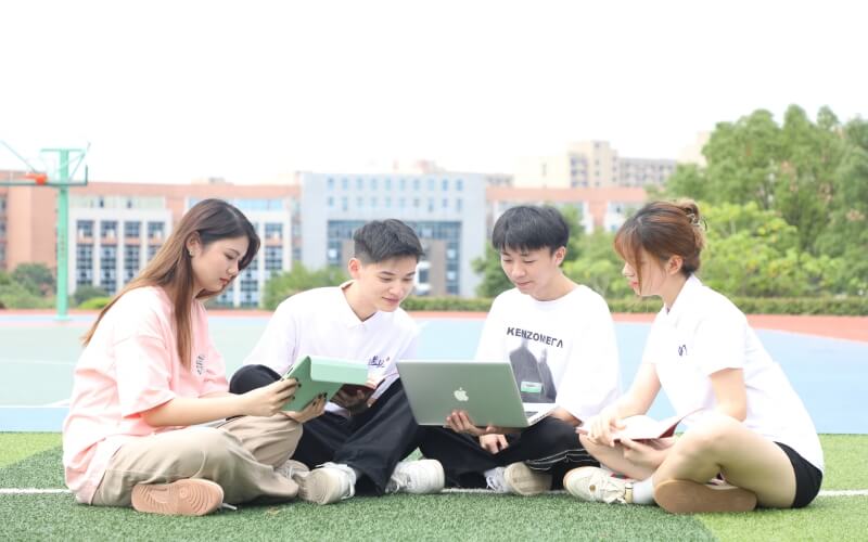 中南林业科技大学涉外学院