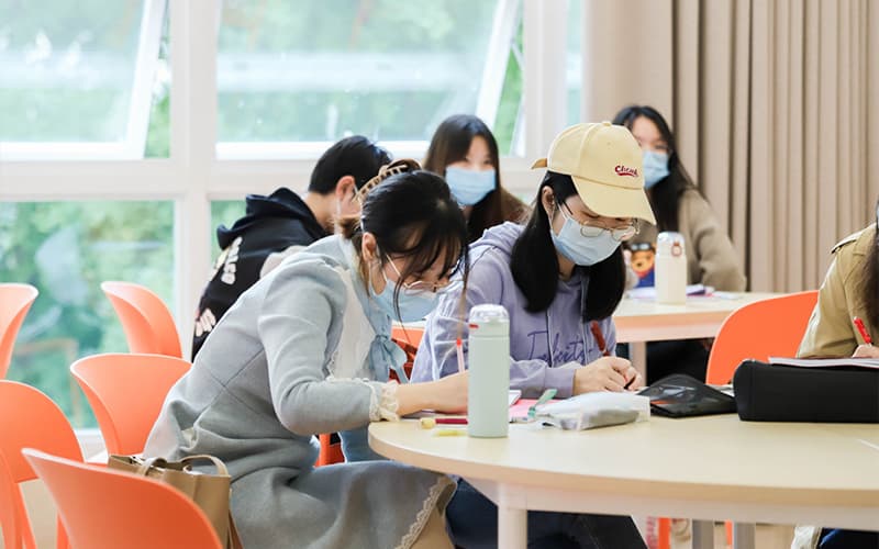 四川大学锦江学院