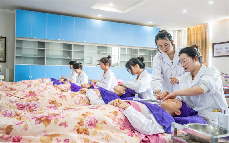 江西中医药高等专科学校