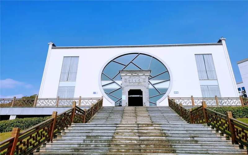 贵州文化旅游职业学院