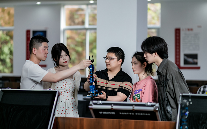 成都理工大学工程技术学院