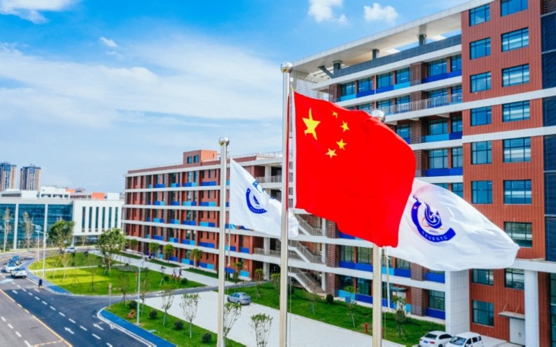 电子科技大学成都学院