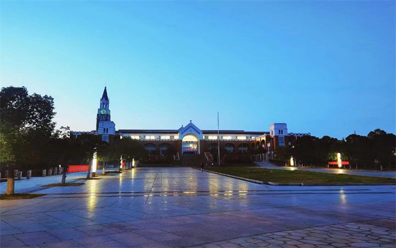 赣州师范高等专科学校