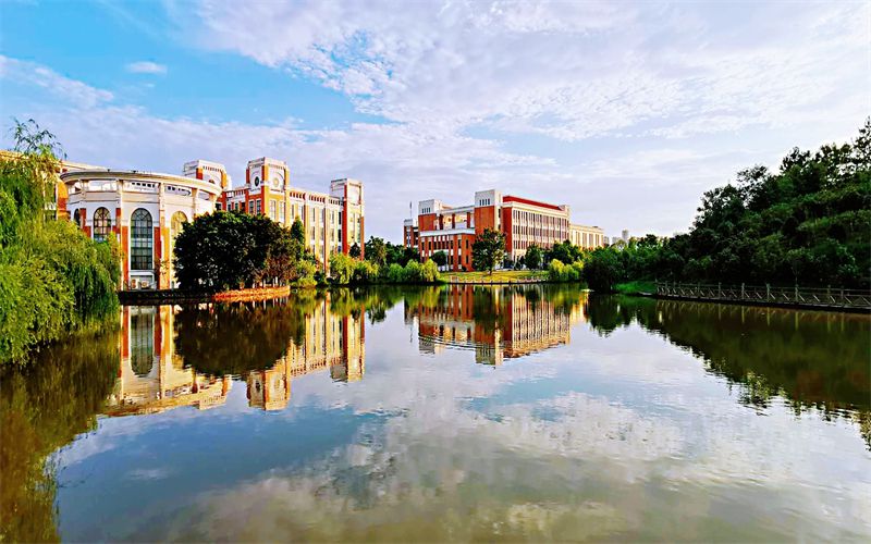 赣州师范高等专科学校