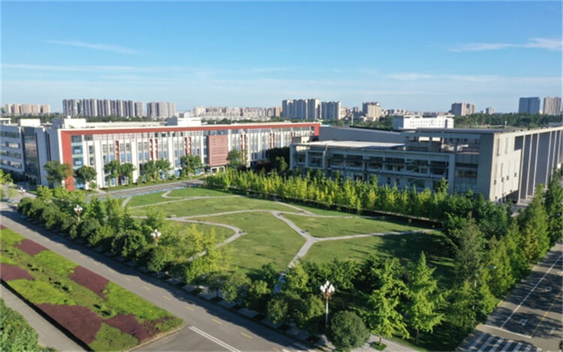 西华大学