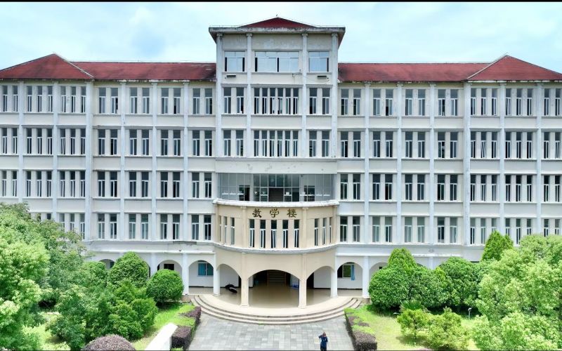 江西枫林涉外经贸职业学院