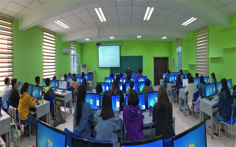 中国劳动关系学院