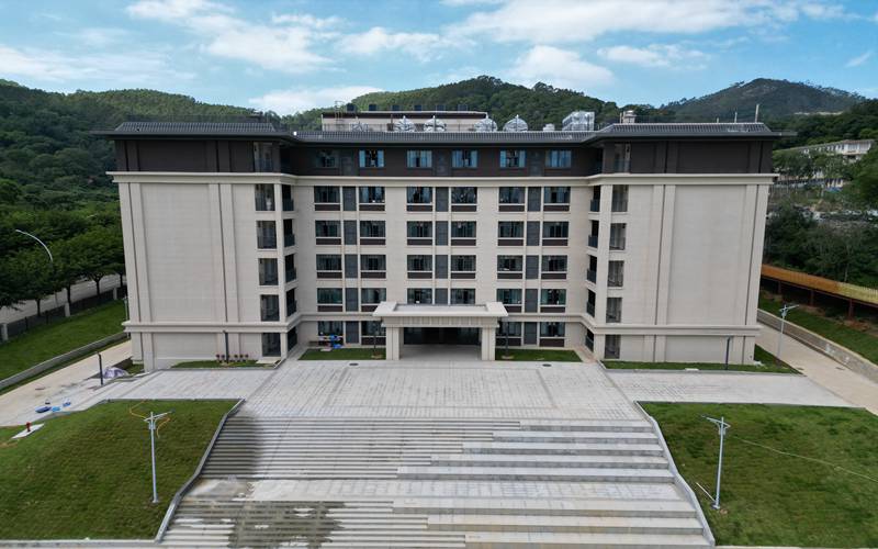 福建技术师范学院