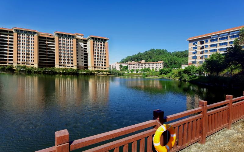 广州东华职业学院