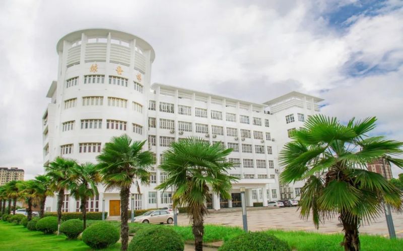 上海邦德职业技术学院