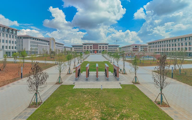 曲靖医学高等专科学校