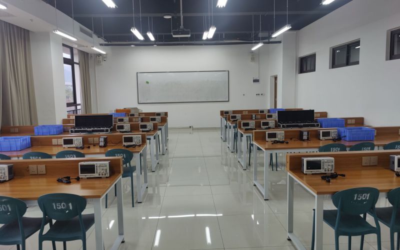 重庆航天职业技术学院