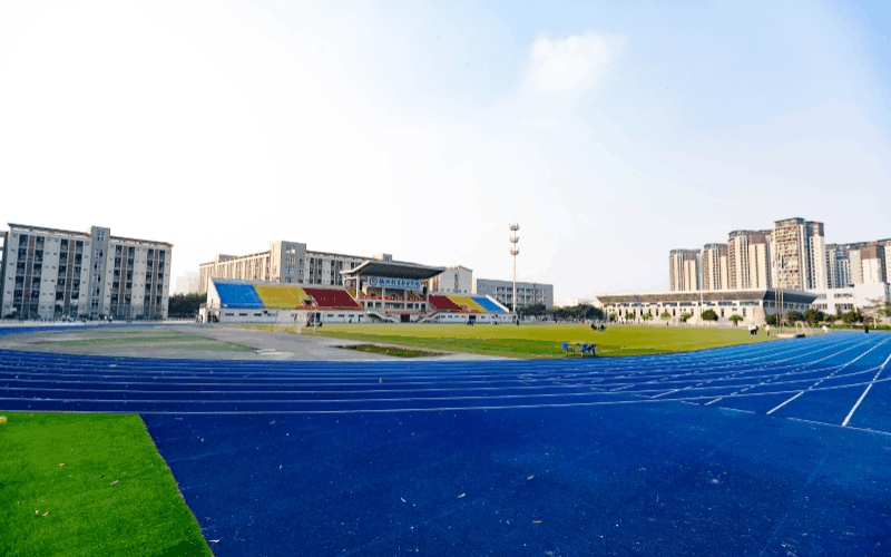 德阳科贸职业学院