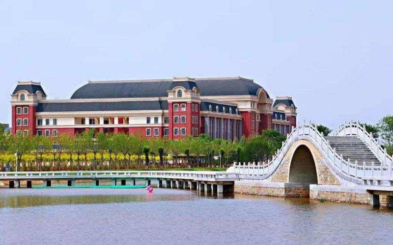 大连工业大学艺术与信息工程学院