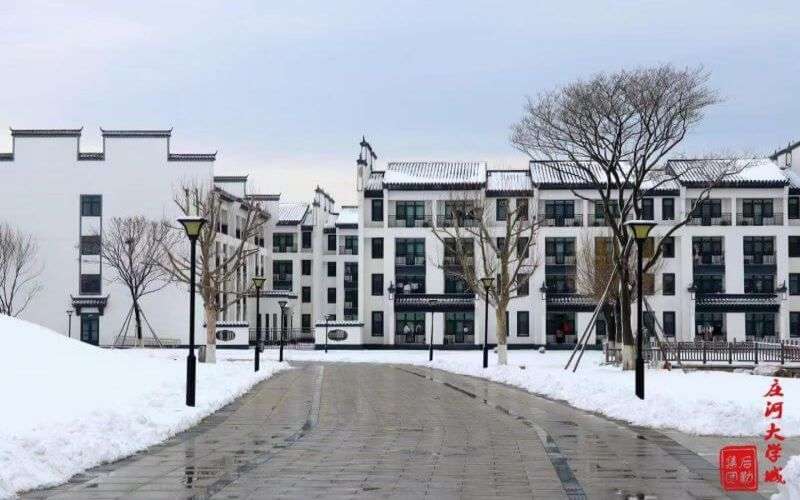 大连工业大学艺术与信息工程学院