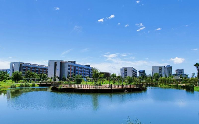 襄阳科技职业学院