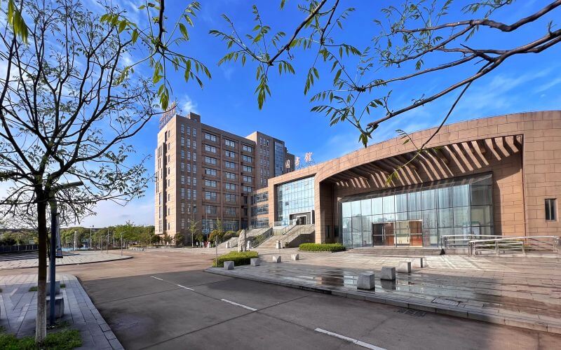 江西管理职业学院