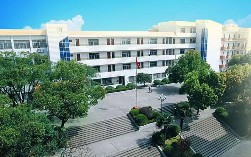 江西管理职业学院