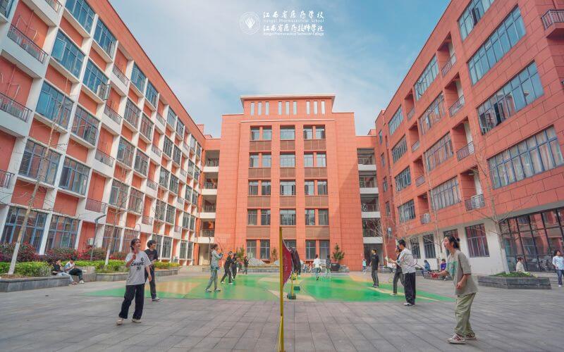 江西管理职业学院