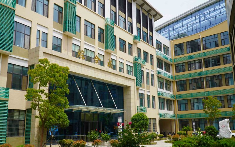 南阳工艺美术职业学院