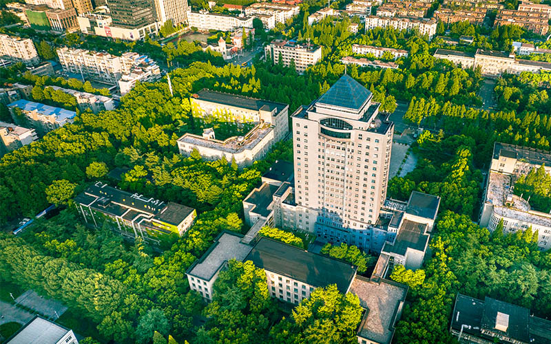 武汉科技大学