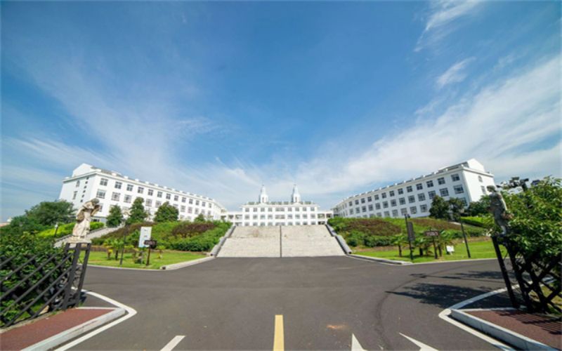 安徽外国语学院