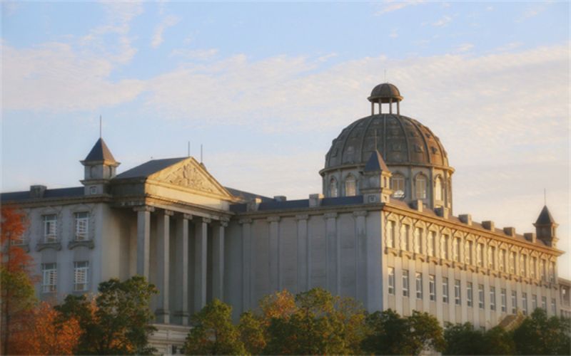 安徽外国语学院