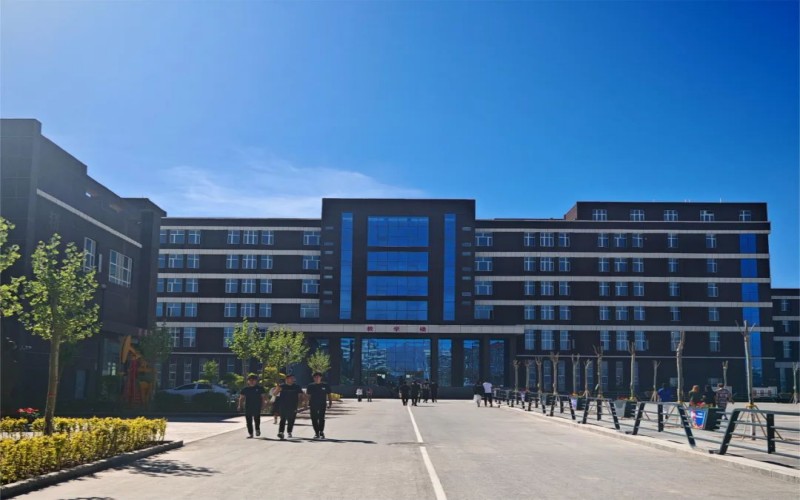 阿克苏工业职业技术学院