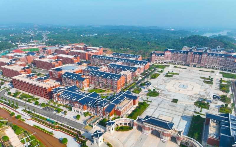 长沙医药健康职业学院