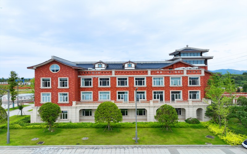 长沙医药健康职业学院