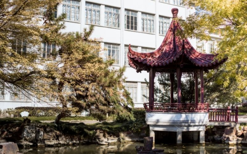 上海工商职业技术学院