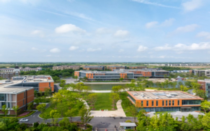 上海外国语大学贤达经济人文学院