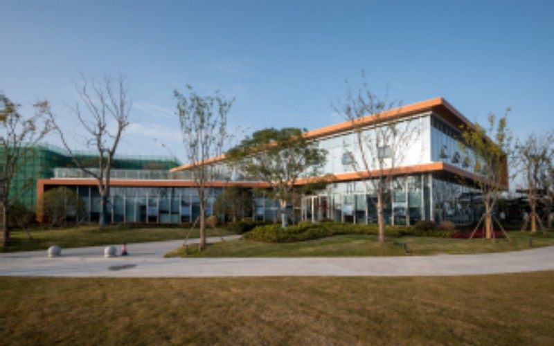 上海外国语大学贤达经济人文学院