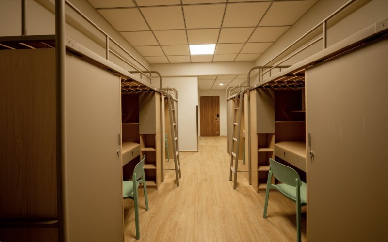 上海外国语大学贤达经济人文学院