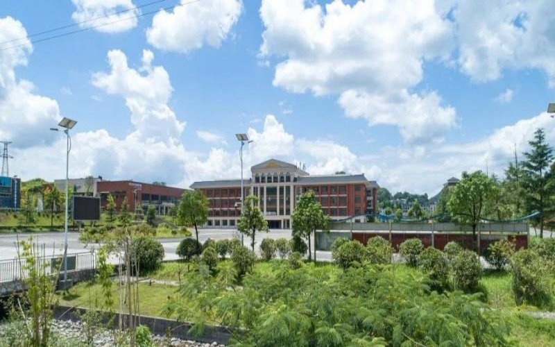 贵州铜仁数据职业学院