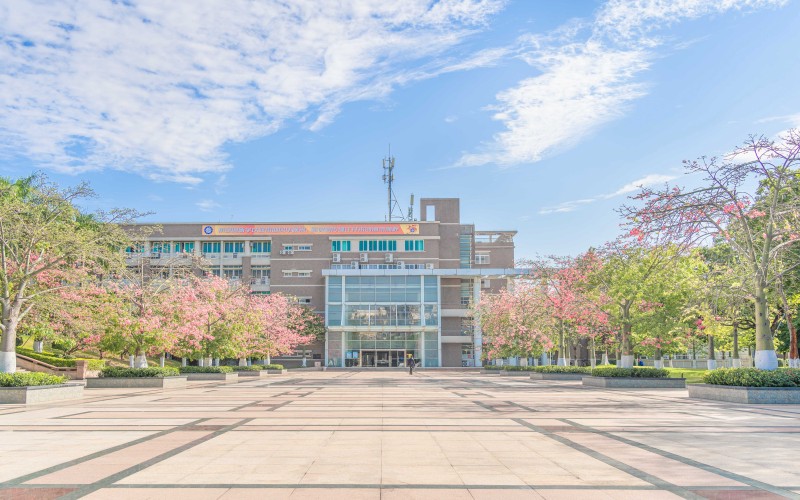 电子科技大学中山学院